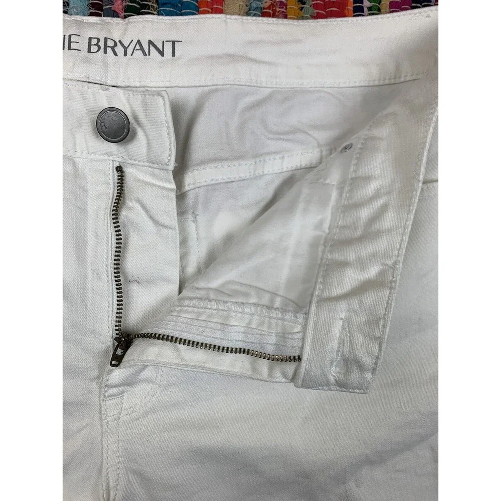 Lane Bryant White Short Shorts Womens 22 (44x5) Stretch Cuffed 5-Pocket Design - Picture 9 of 12